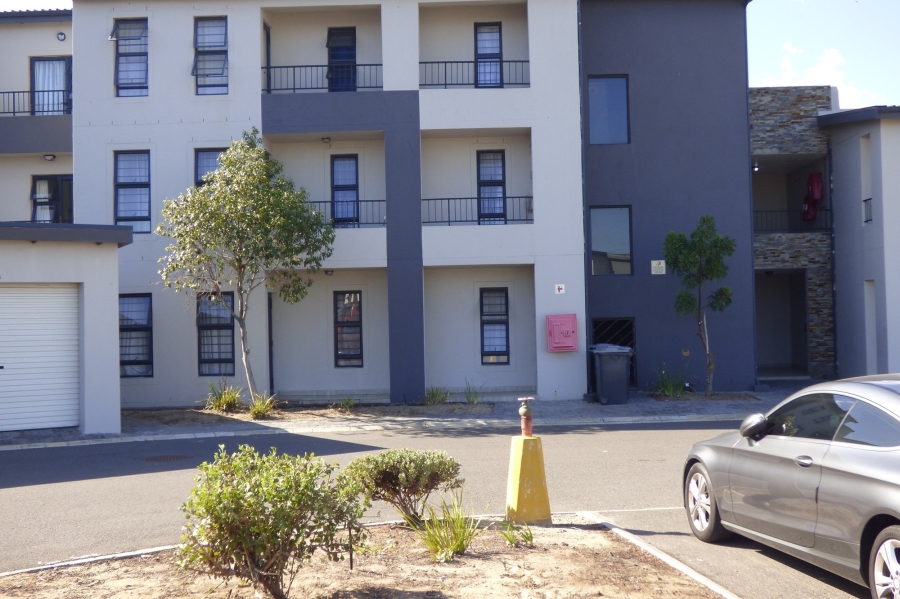 2 Bedroom Property for Sale in Parklands North Western Cape